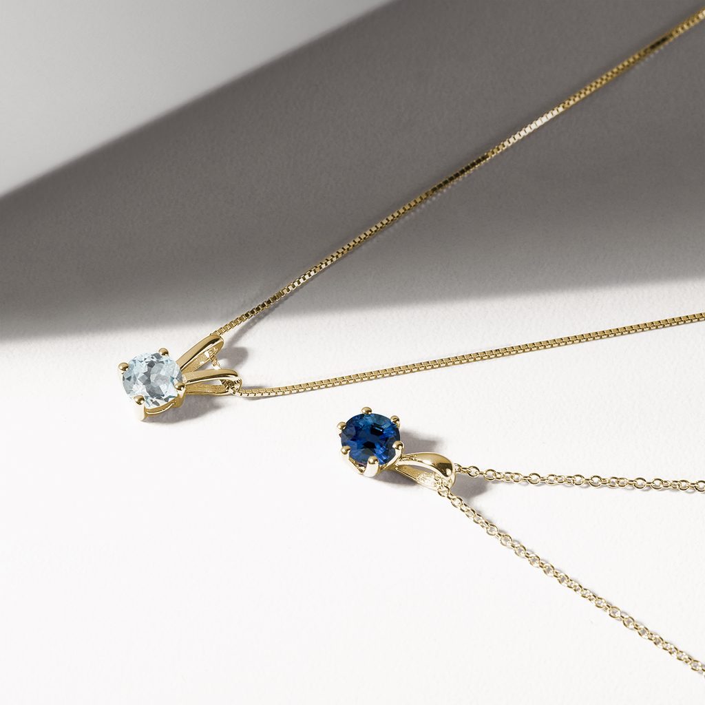 Blue sapphire necklace in gold | KLENOTA