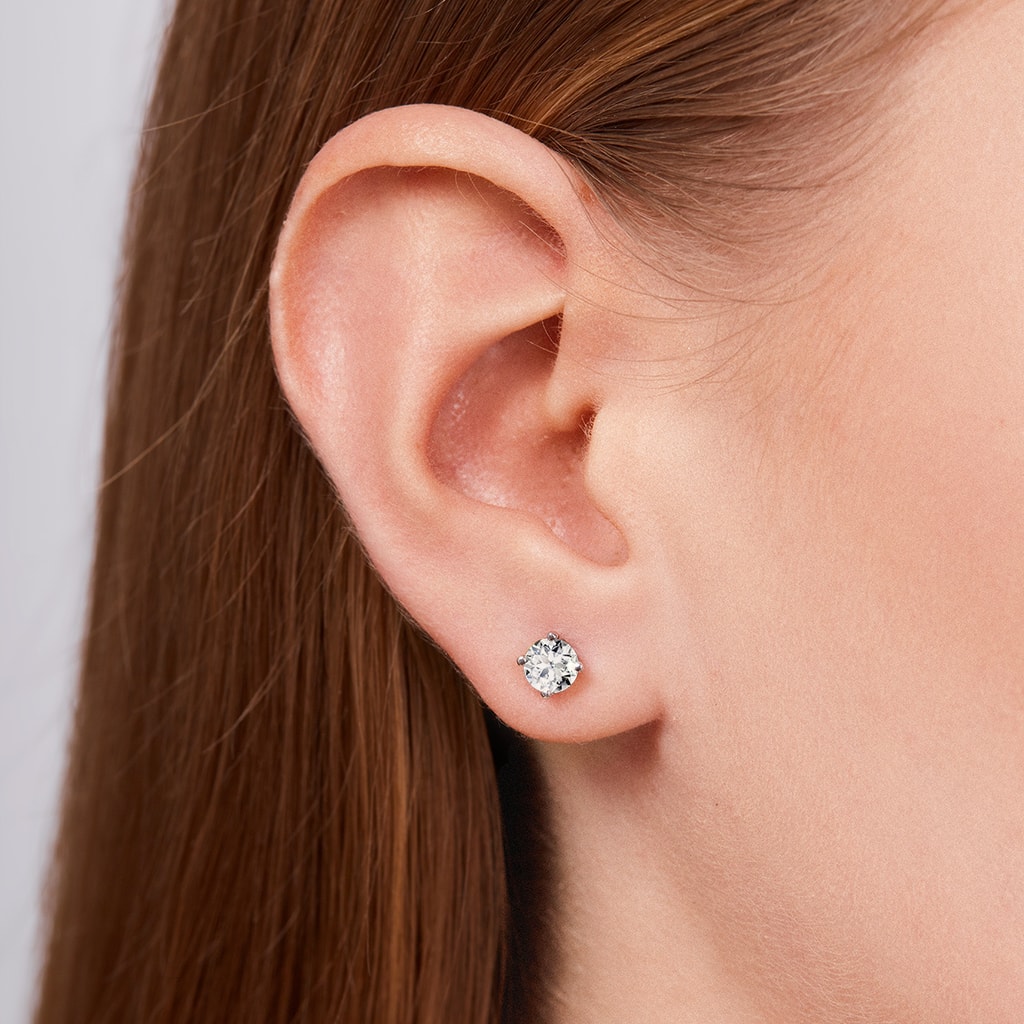 Luxury 1ct diamond earrings in white gold | KLENOTA
