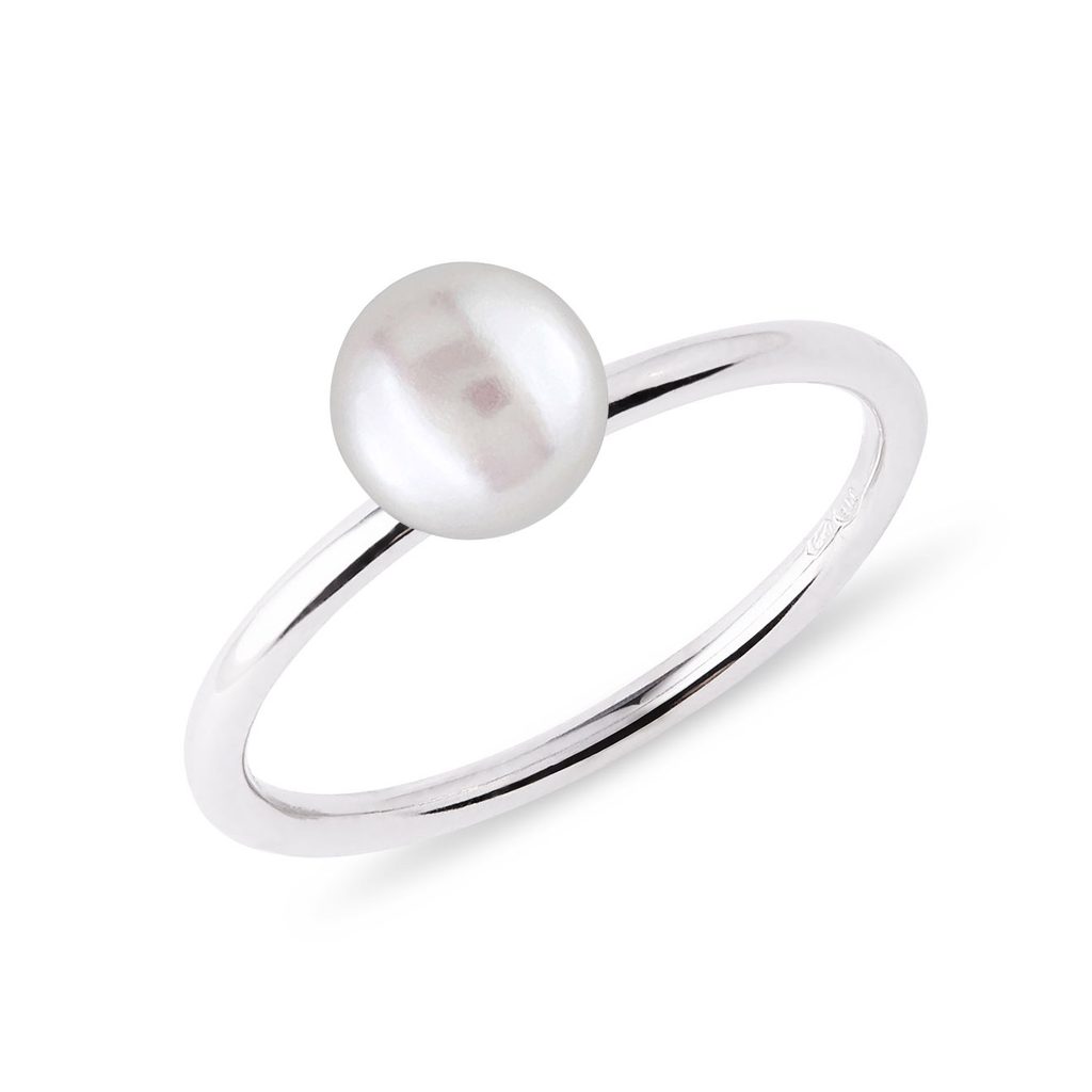 Prsten z bílého zlata se sladkovodní perlou | KLENOTA