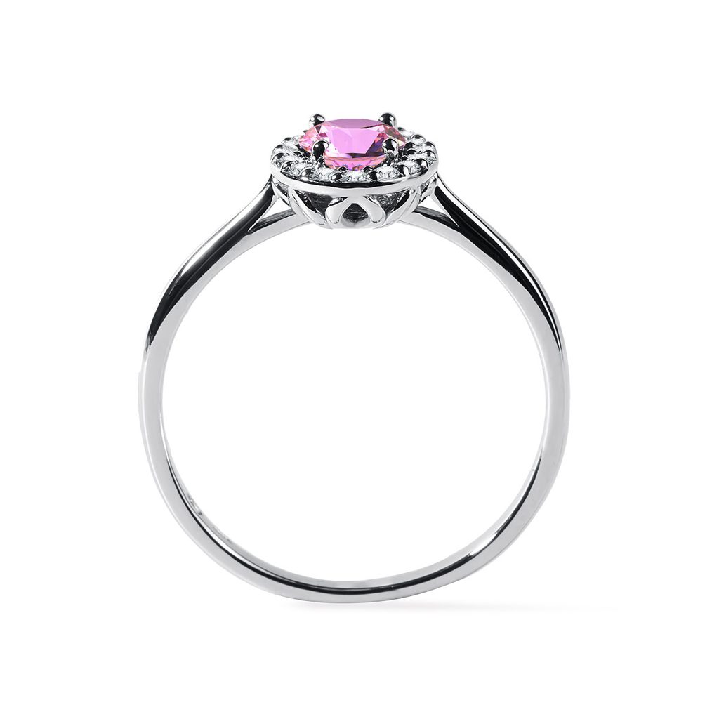 Heart-shaped Pink Sapphire Ring in White Gold
