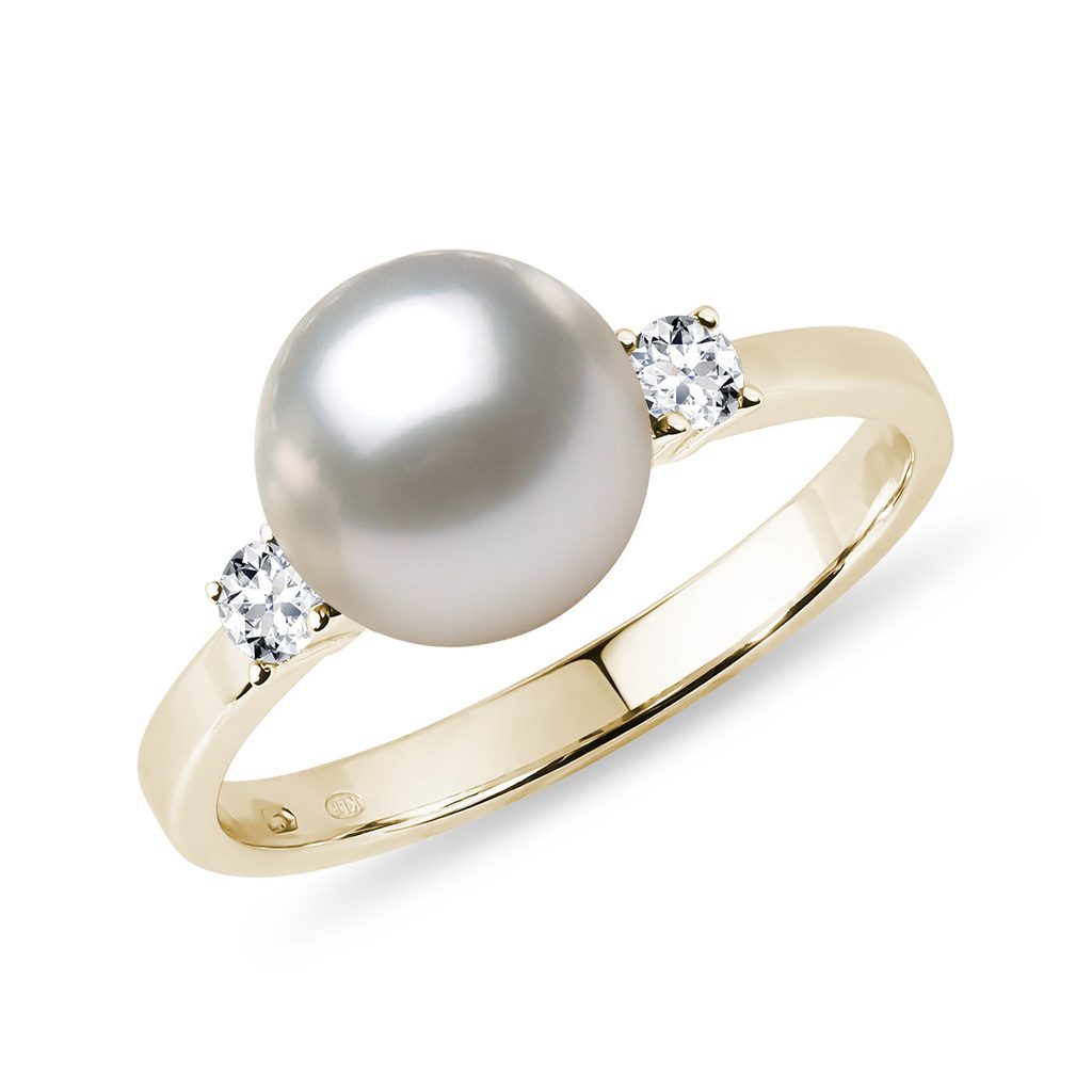 Zlatý prsteň s Akoya perlou a diamantmi | KLENOTA
