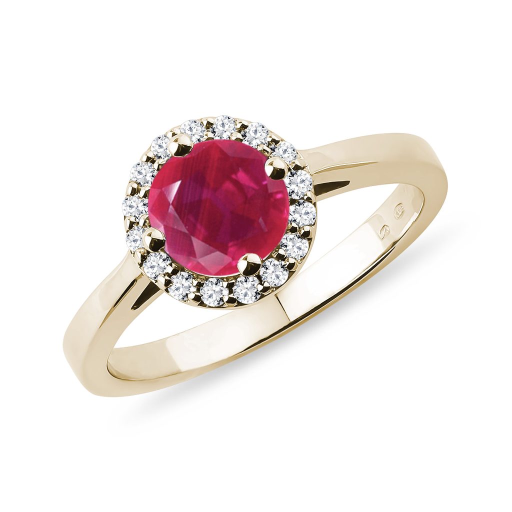 Zlatý halo prsten s rubínem a diamanty | KLENOTA