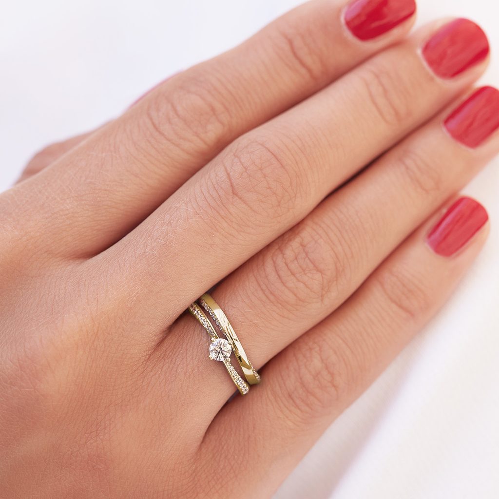 Zásnubní prstýnek s brilianty ve 14k zlatě | KLENOTA