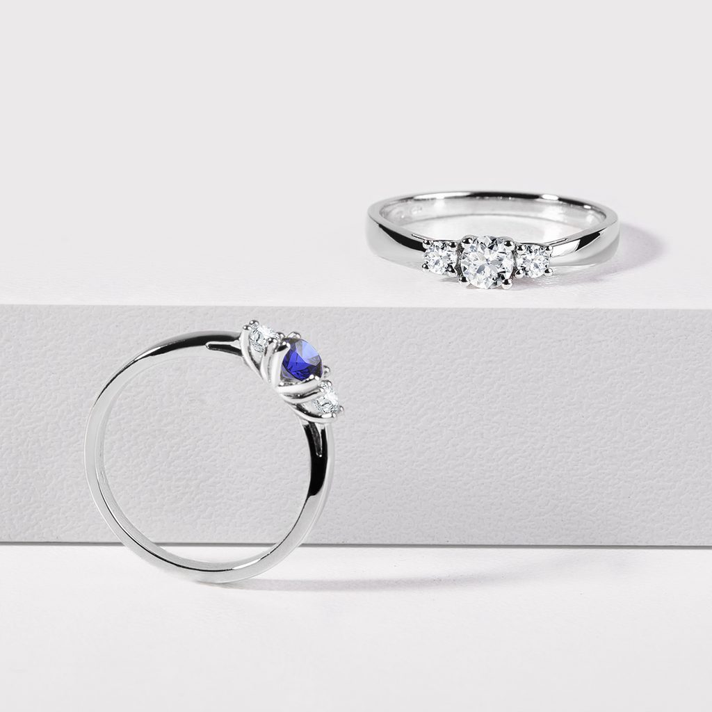 Robust Sapphire Ring with Diamonds in White Gold | KLENOTA