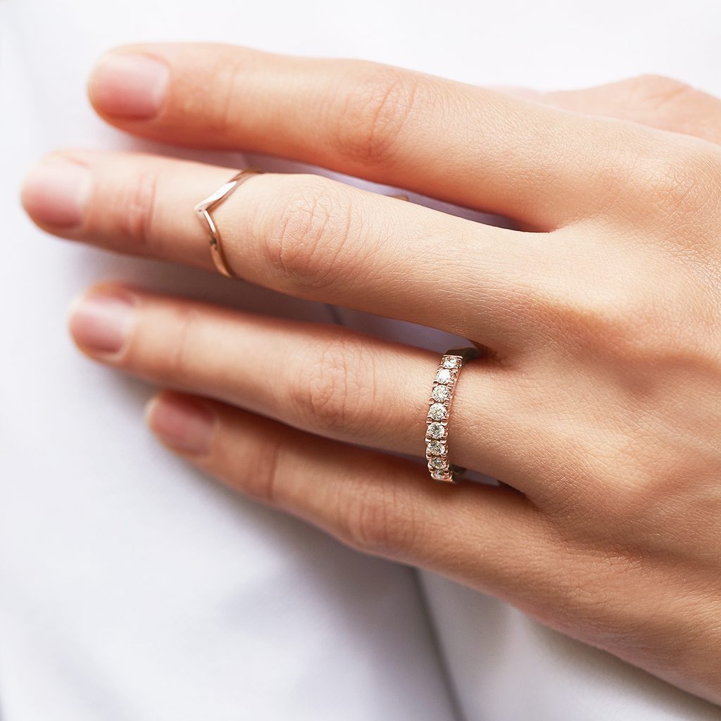 Simple Diamond Ring in Rose Gold KLENOTA