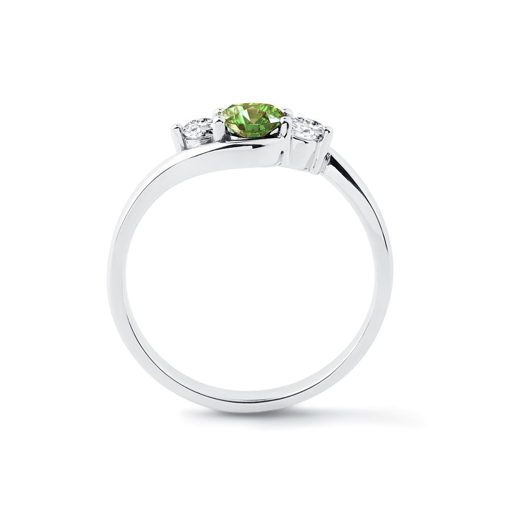 Ring with Green Diamond in White Gold KLENOTA