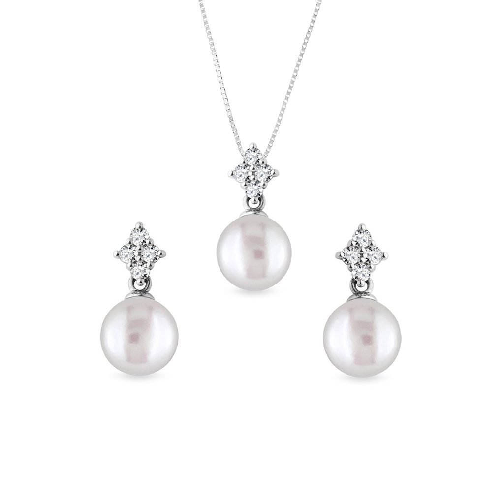 Elegantní set diamantových šperků s perlami v bílém zlatě | KLENOTA