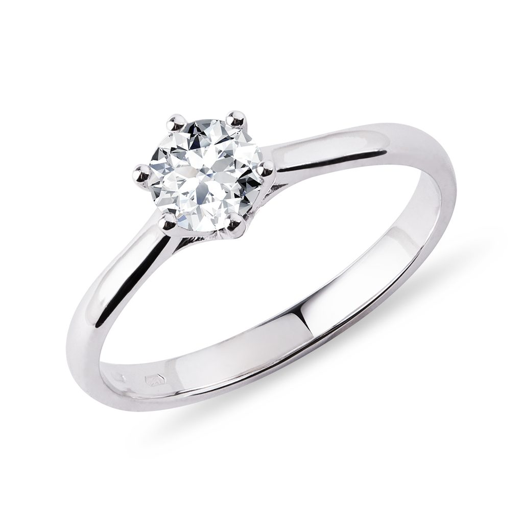 0,5ct diamond engagement ring in white gold | KLENOTA