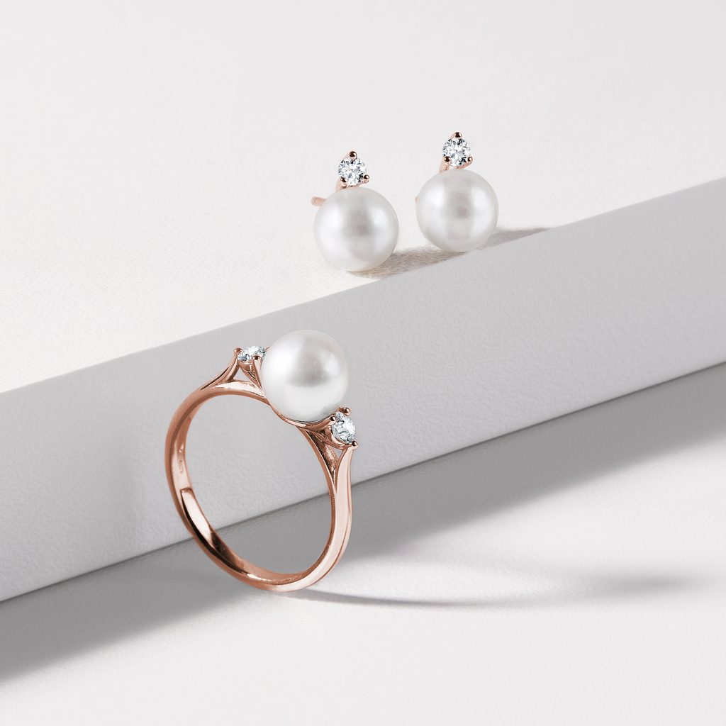 Ring mit Perle und Diamanten in Roségold | KLENOTA
