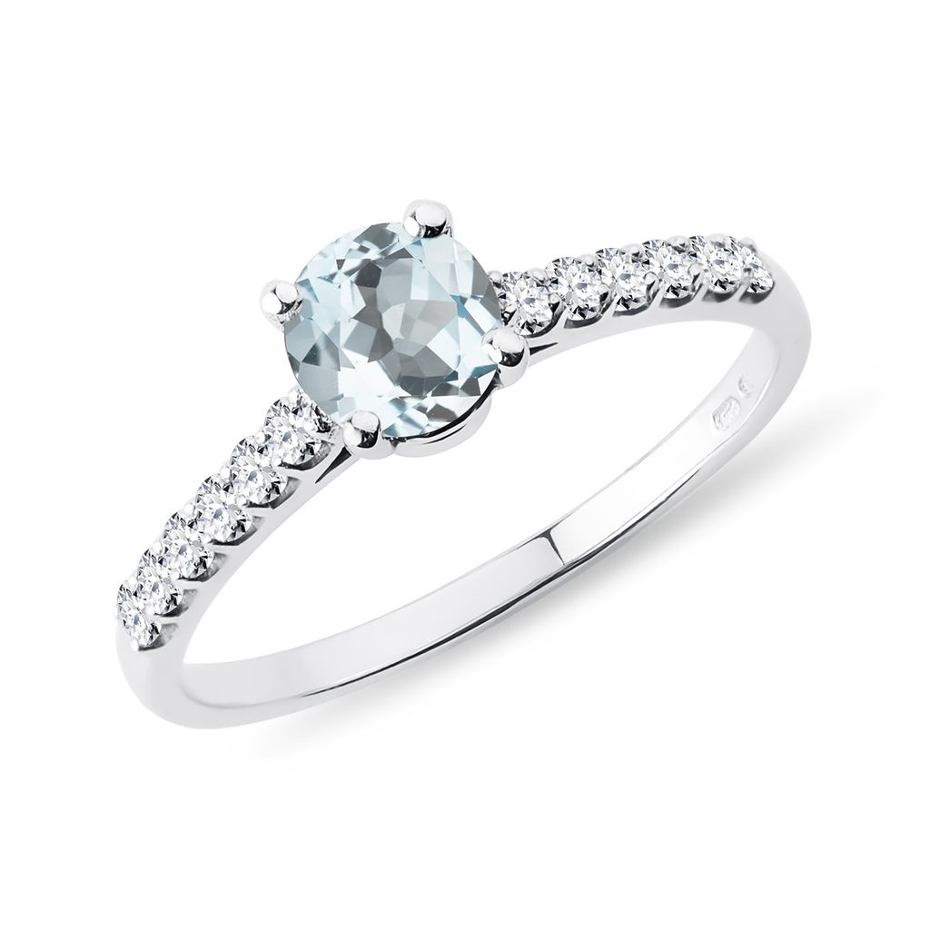 Diamantový prsten z bílého zlata s akvamarínem | KLENOTA