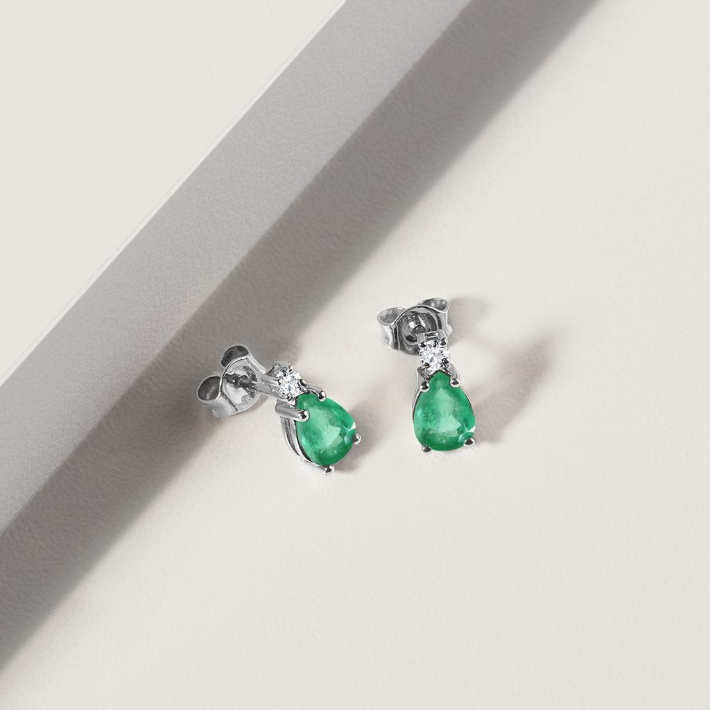 Emerald and Diamond 14 ct White Gold Earrings | KLENOTA