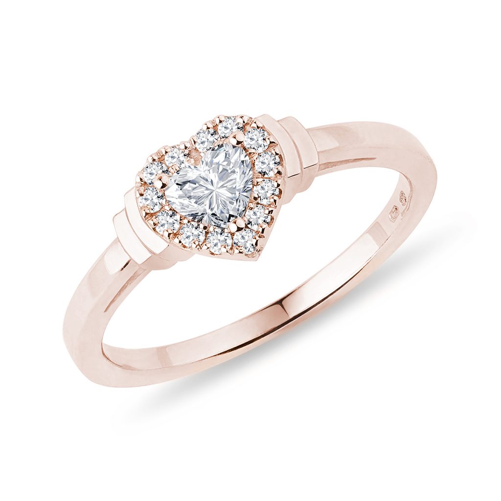 Pierścionek zaręczynowy z diamentowym sercem w różowym złocie | KLENOTA
