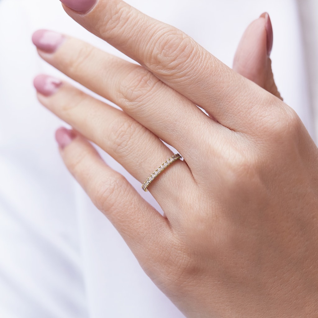 Wedding Diamond Ring in Yellow Gold | KLENOTA