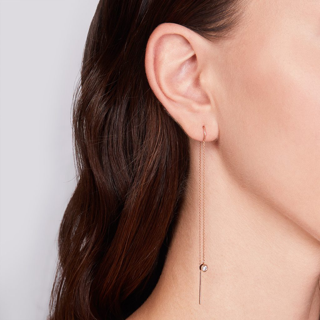 Hängende Ohrringe mit Bezel Diamanten aus Roségold | KLENOTA