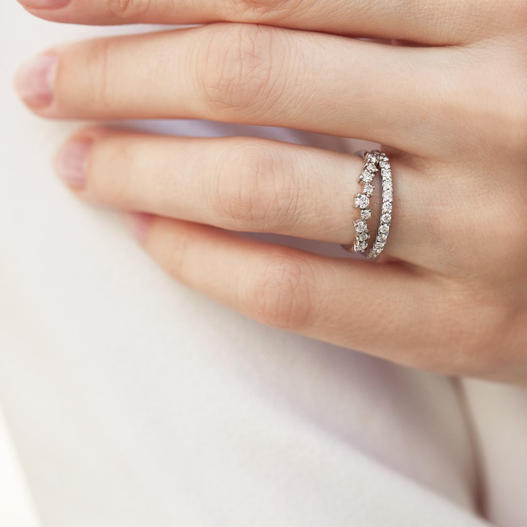 Modern Wedding Ring Set in Rose Gold KLENOTA