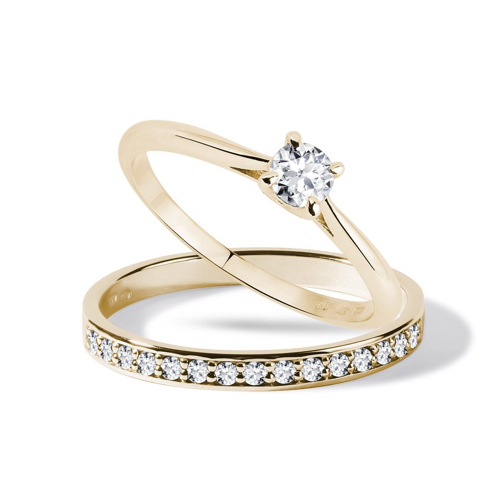 Diamond Engagement Ring Set in Yellow Gold | KLENOTA