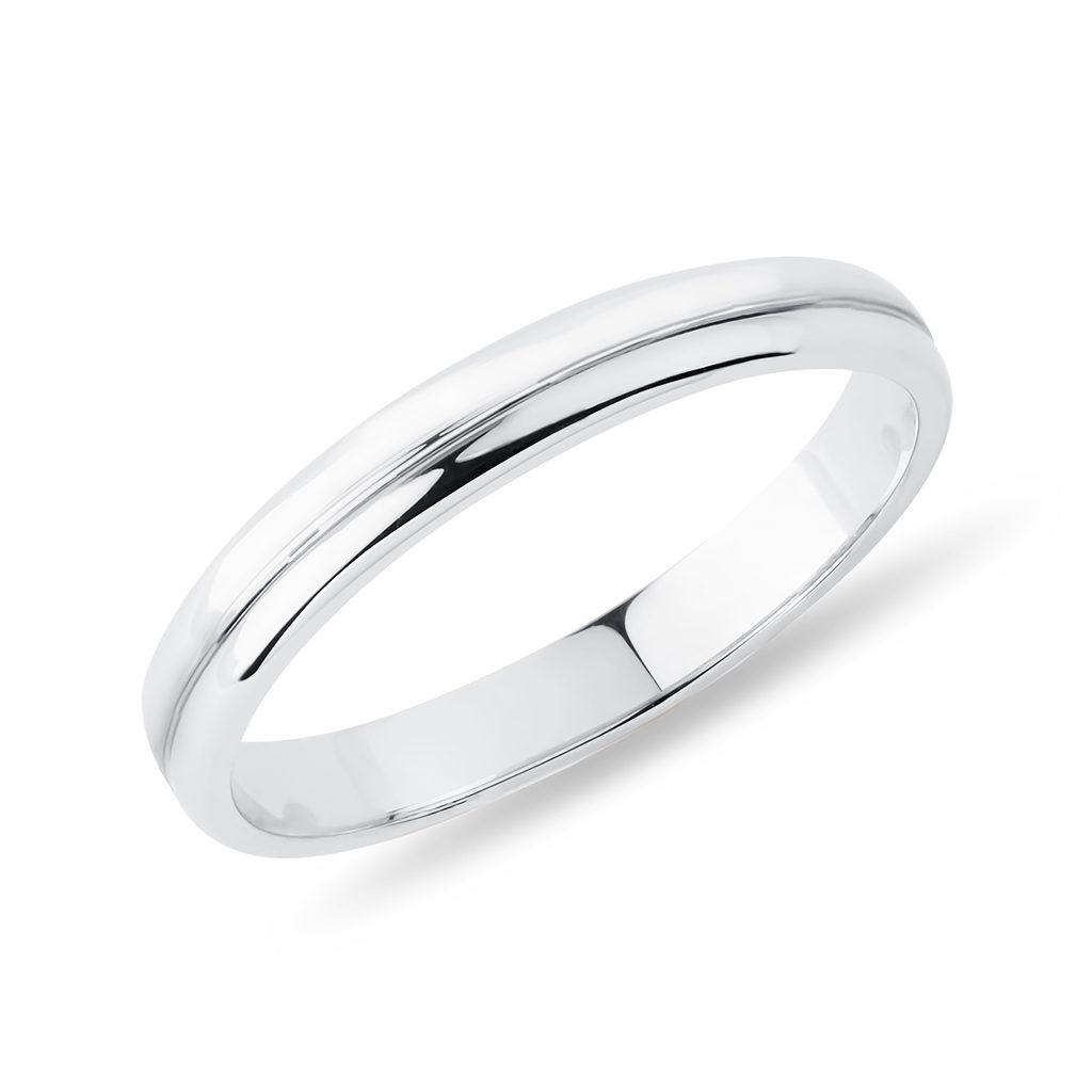 Women's rounded edge engraved wedding ring in white gold | KLENOTA