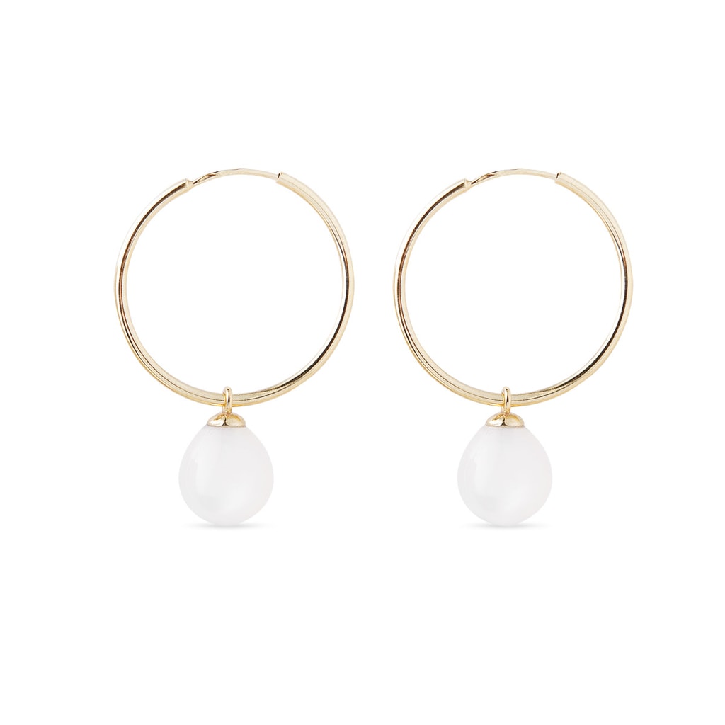 White moonstone earrings in yellow gold | KLENOTA