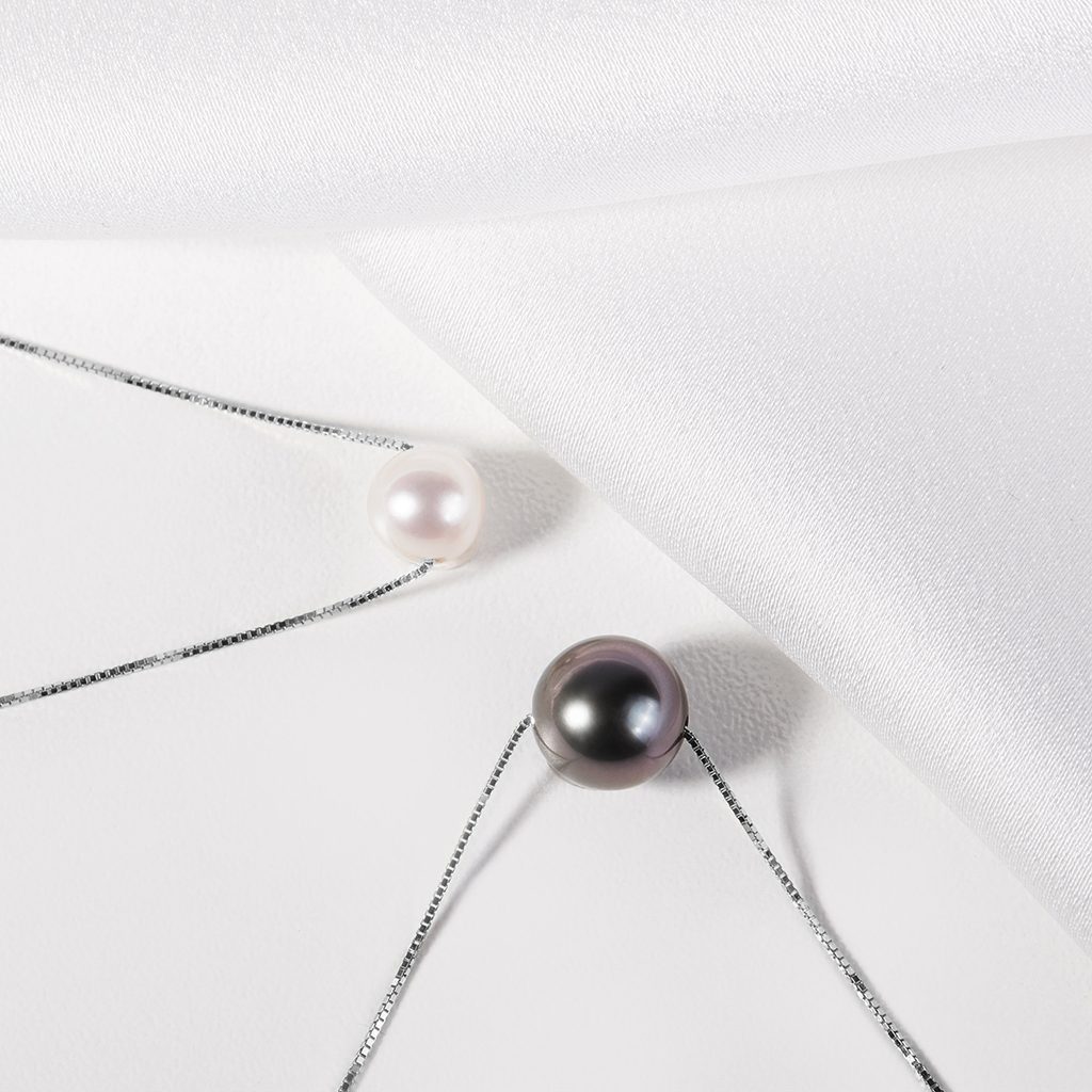 Minimalistický zlatý náhrdelník s perlou | KLENOTA