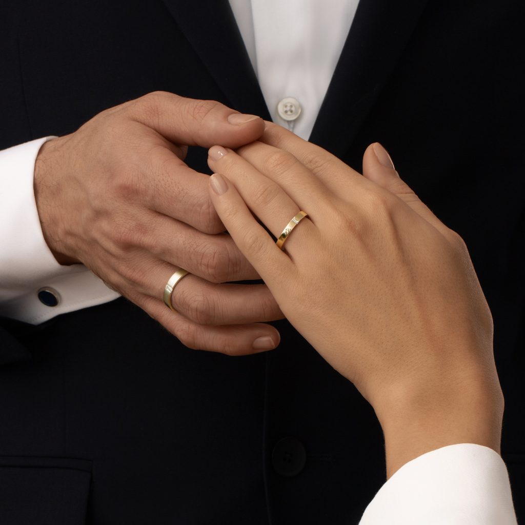 Pánský snubní prsten s diamantem v brusu bageta ve žlutém zlatě | KLENOTA