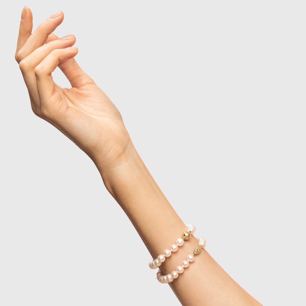 Akoya pearl bracelet with gold clasp | KLENOTA