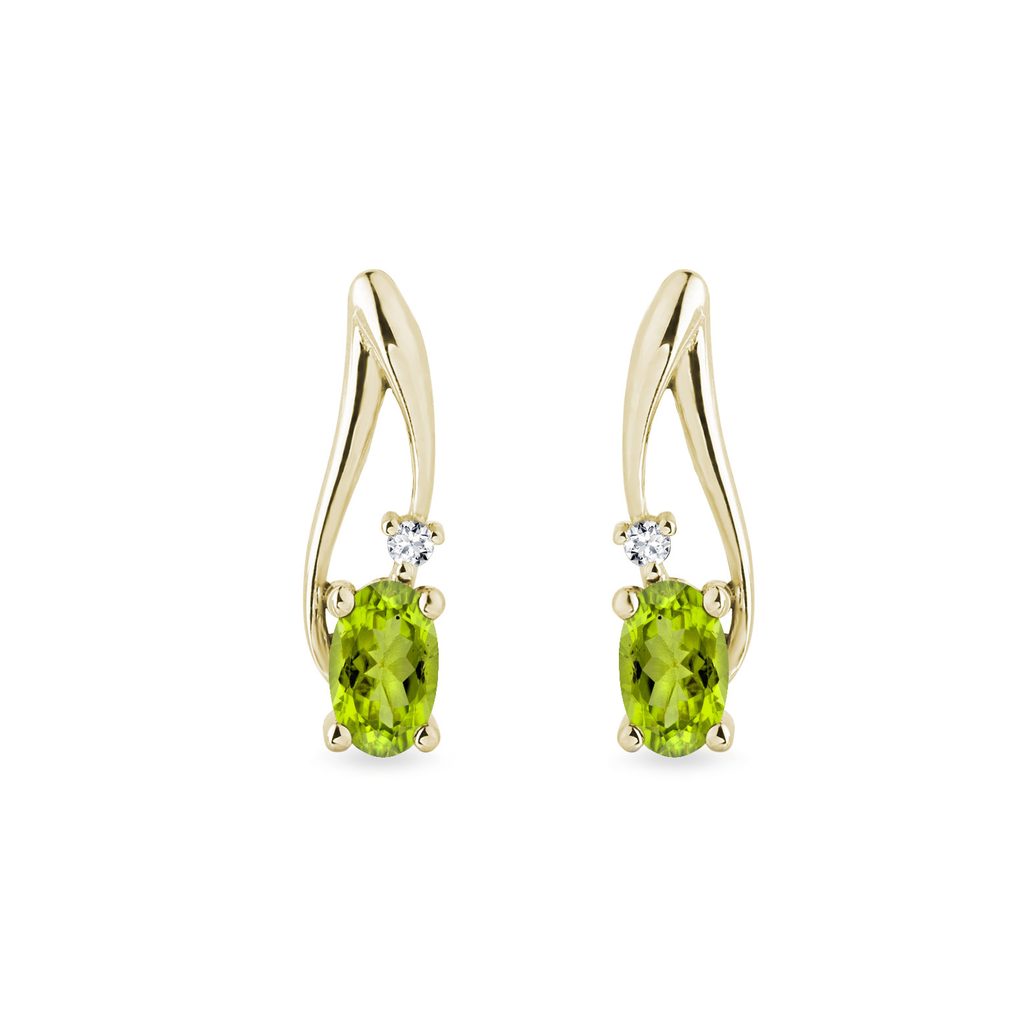 Olivine and diamond earrings in yellow gold | KLENOTA