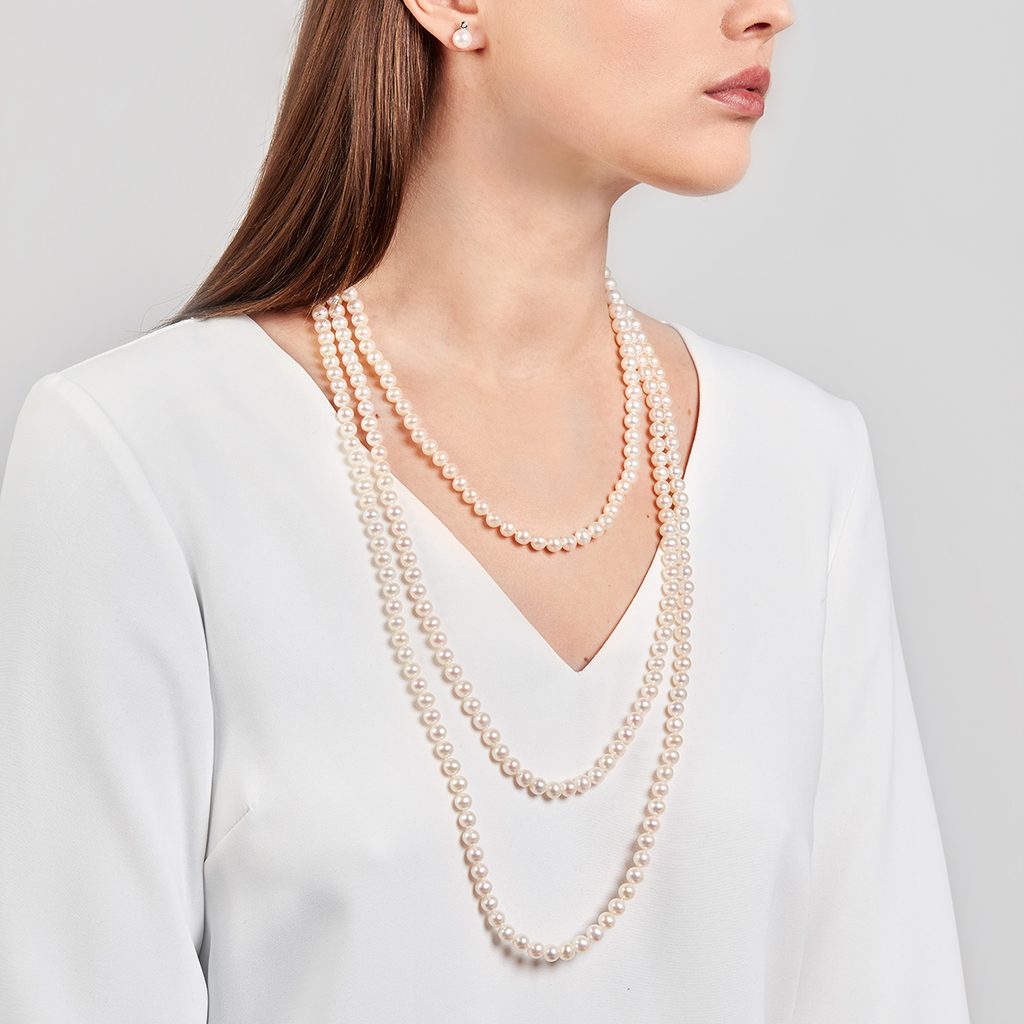 Long freshwater pearl necklace | KLENOTA