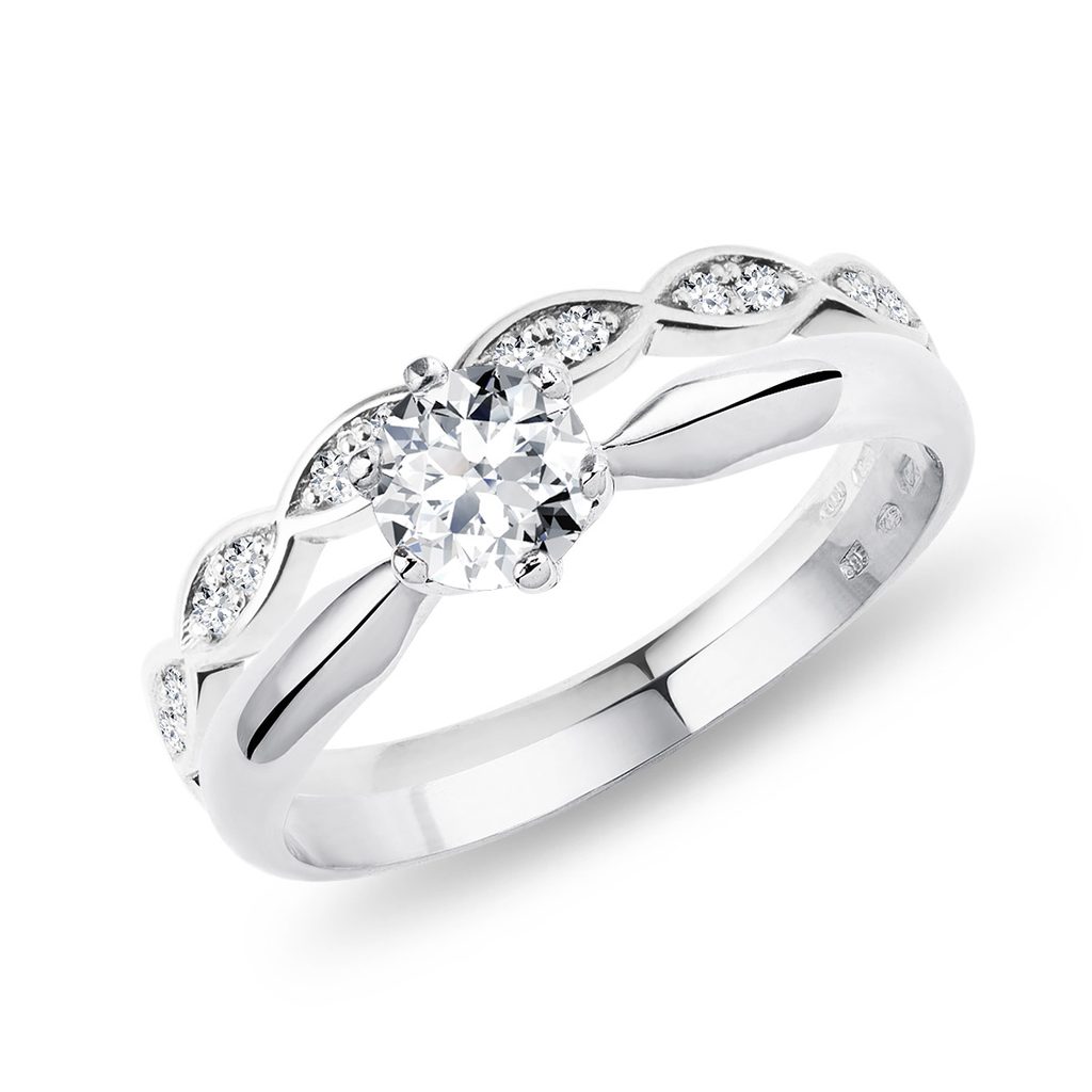 Elegantní snubní a zásnubní prsten v bílém zlatě | KLENOTA