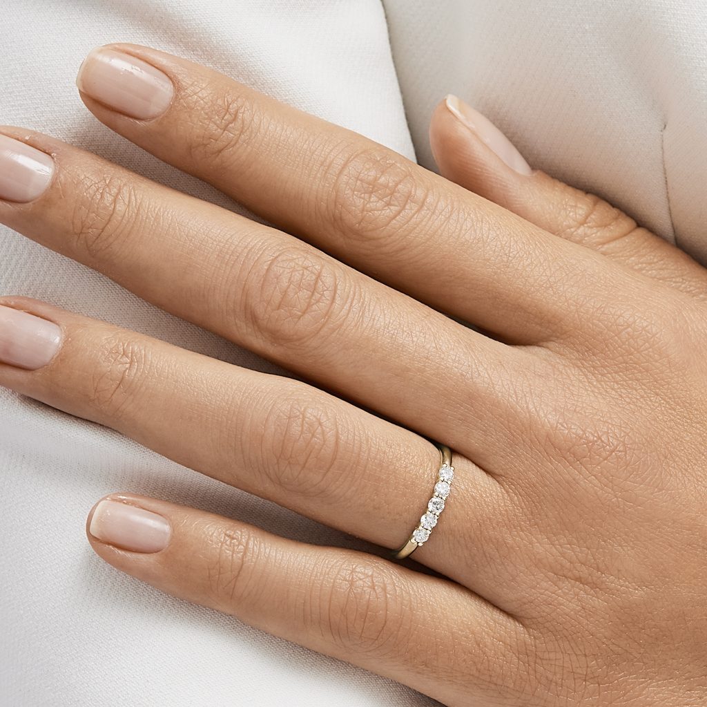 His and hers outlet wedding rings yellow gold