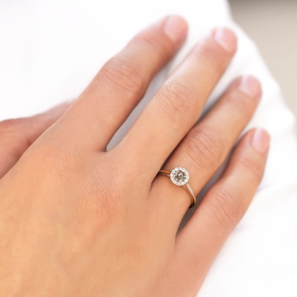 Bague halo new arrivals
