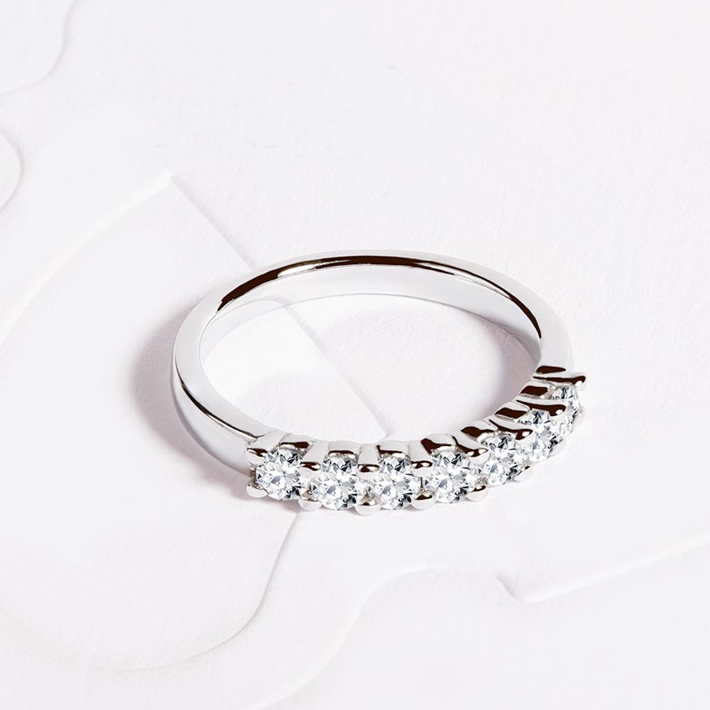 FOTO galerie: originální snubní prsteny | KLENOTA