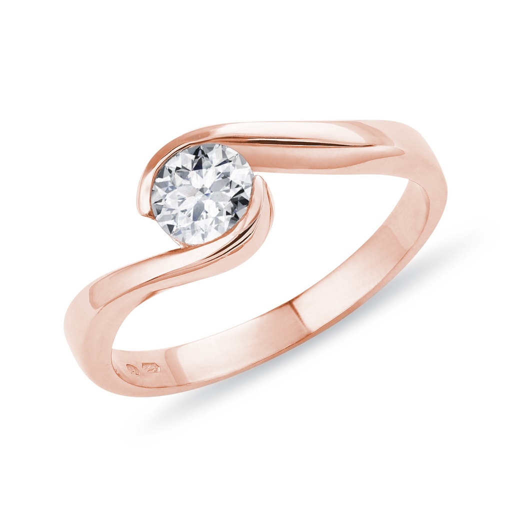 Prsten z růžového zlata s 0,5ct briliantem | KLENOTA