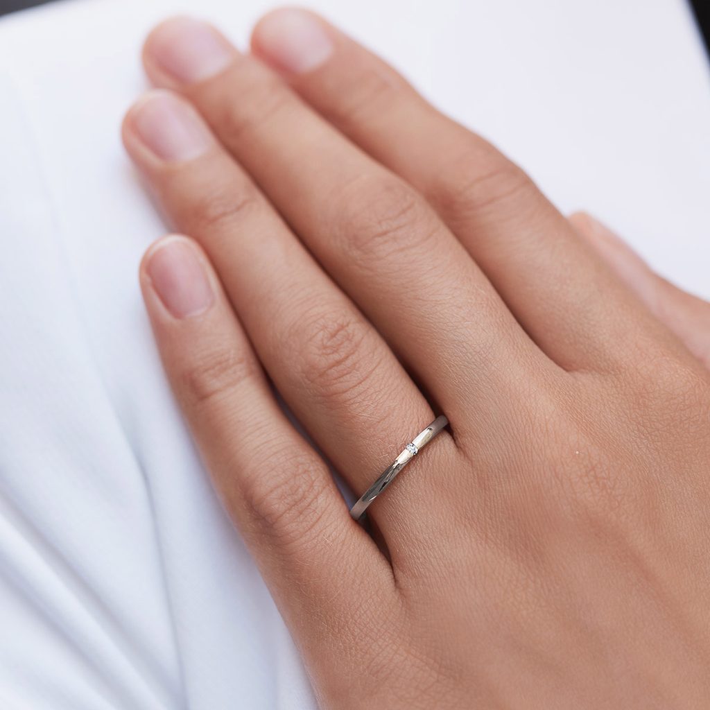 Dámský diamantový prsten z bílého 14k zlata | KLENOTA