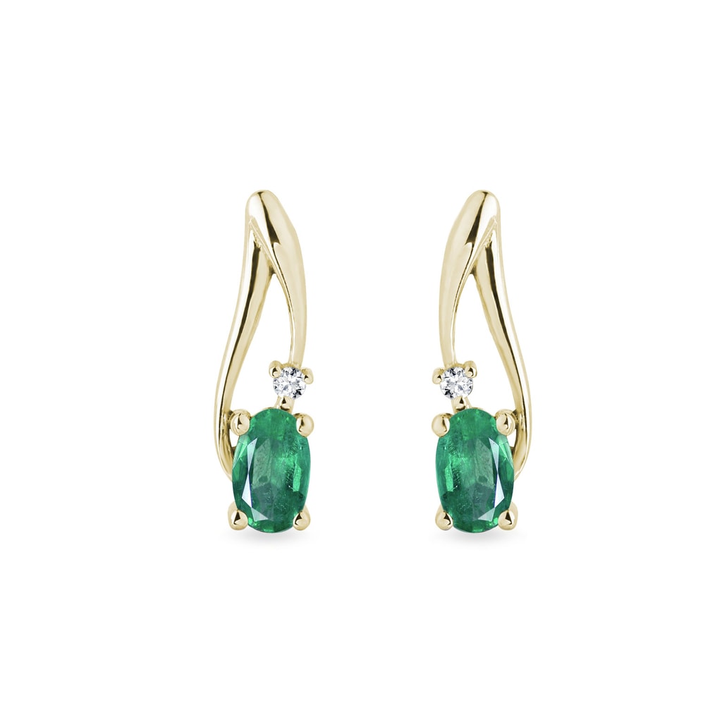 Emerald and diamond earrings in yellow gold | KLENOTA