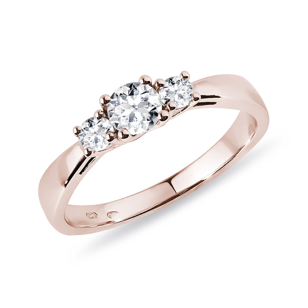 Masivní zásnubní prsten z růžového zlata s diamanty | KLENOTA