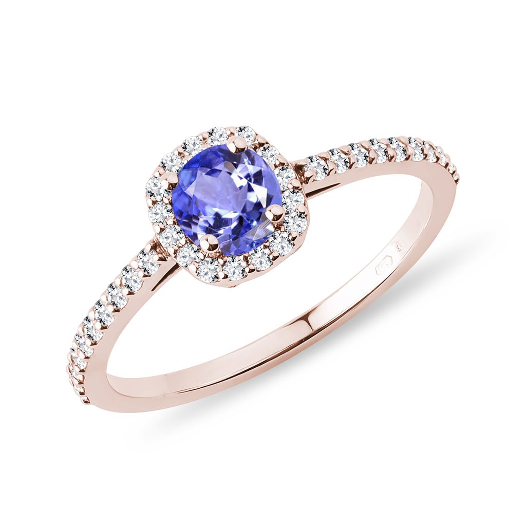 Tanzanite and diamond engagement ring in rose gold | KLENOTA