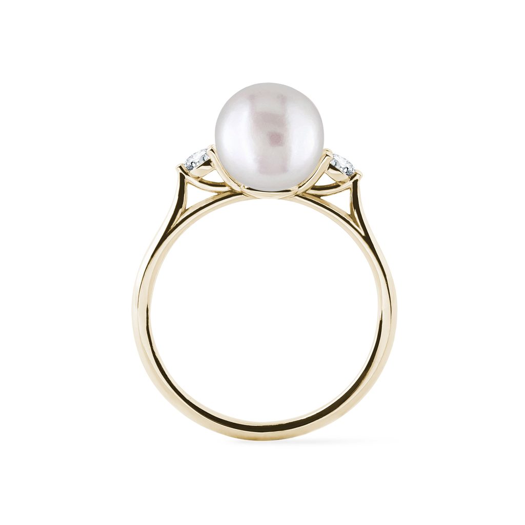 Ring with Freshwater Pearl in Gold KLENOTA