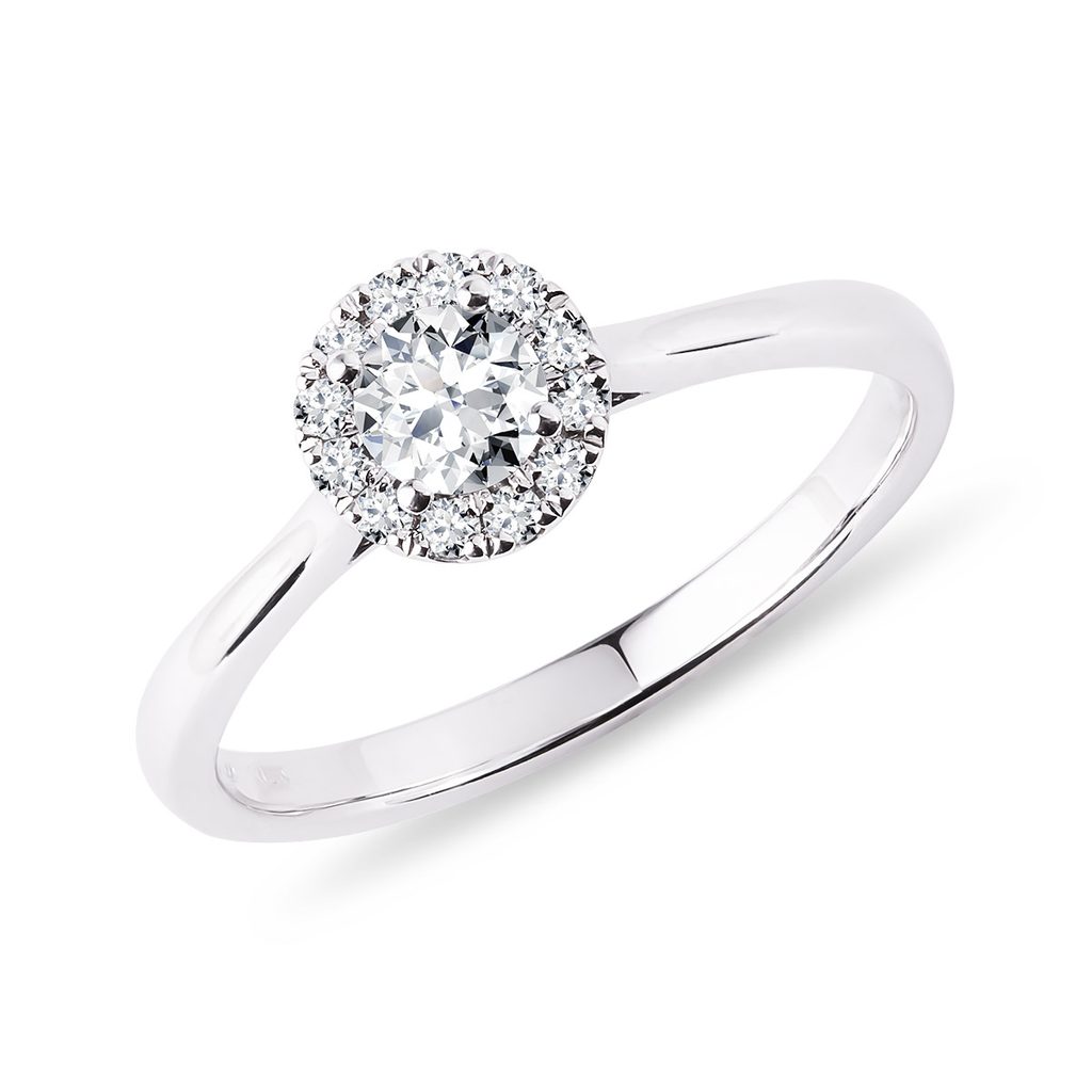 Zásnubní briliantový prsten v bílém zlatě | KLENOTA