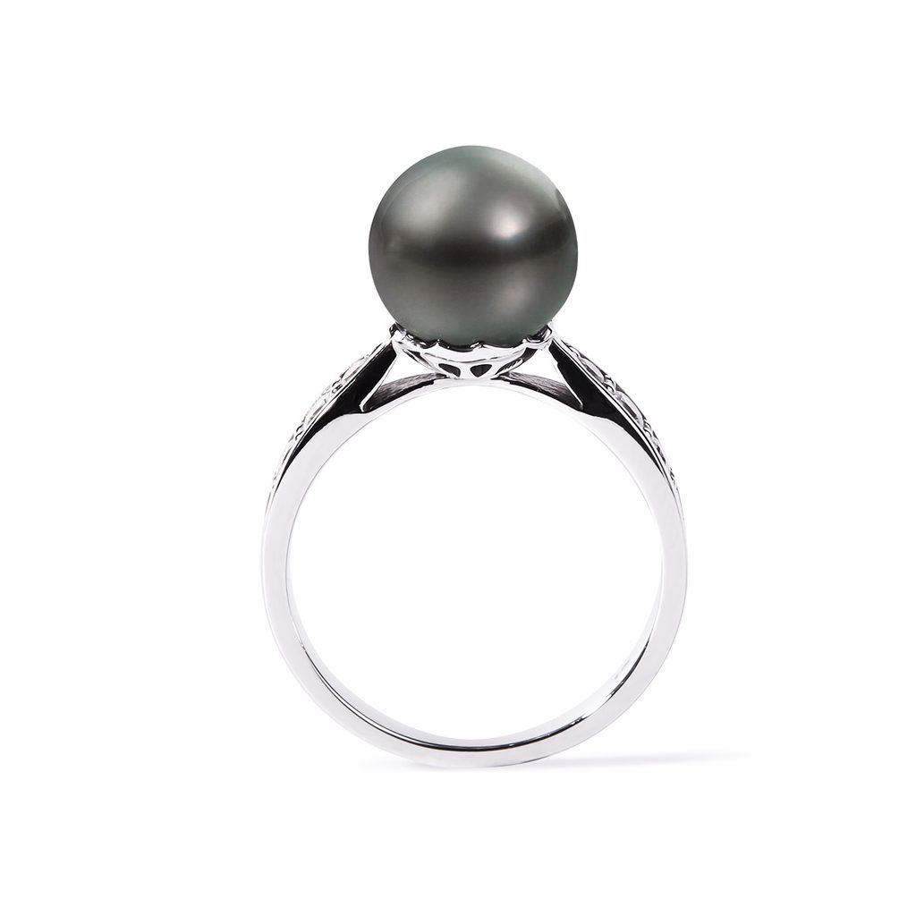 Tahitian Pearl and Diamond Ring in White Gold | KLENOTA