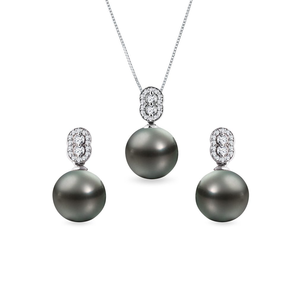 Tahitian pearl and diamond jewelry set in white gold | KLENOTA
