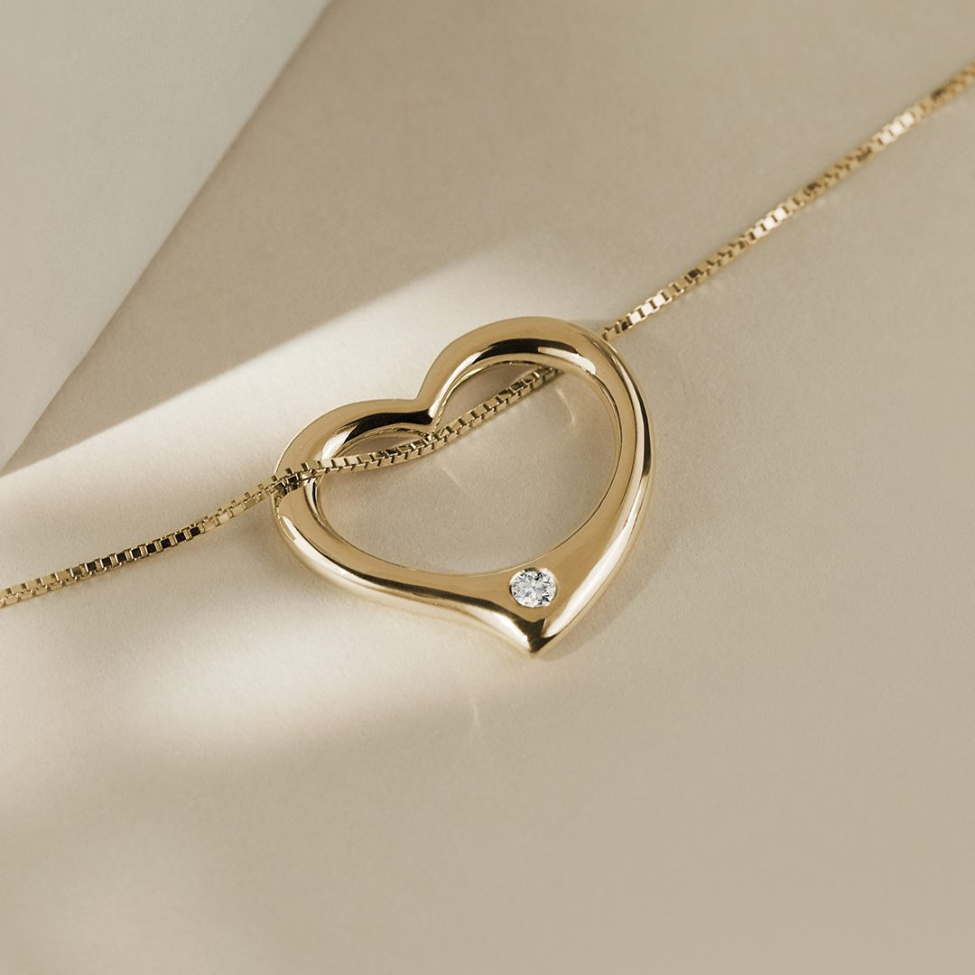 Minimalist pendant made of 14 karat yellow gold - KLENOTA