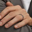ALLIANCE EN OR BLANC AVEC DIAMANTS NOIRS - ALLIANCES DE MARIAGE HOMMES - ALLIANCES DE MARIAGE