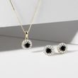 BOUCLES D'OREILLES HALO EN OR AVEC DIAMANTS NOIRS ET BLANCS - PUCES D'OREILLES EN DIAMANT - BOUCLES D'OREILLES