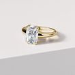 RING MIT 2 CT LABORDIAMANT IM OLD MINE SCHLIFF IN GELBGOLD - RINGE MIT LAB GROWN DIAMANTEN - VERLOBUNGSRINGE