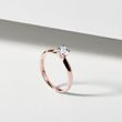 BAGUE EN OR ROSE AVEC DIAMANT DE SYNTHÈSE - BAGUES AVEC DIAMANTS DE SYNTHÈSE - BAGUES DE FIANÇAILLES