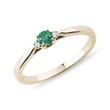 EMERALD AND DIAMOND ENGAGEMENT RING IN YELLOW GOLD - EMERALD RINGS{% if category.pathNames[0] != product.category.name %} - {% endif %}