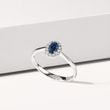 BAGUE HALO EN OR BLANC AVEC DIAMANTS ET SAPHIR BLEU - BAGUES EN SAPHIR - BAGUES