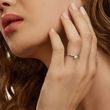 BAGUE EN OR BLANC AVEC DIAMANT DE SYNTHÈSE - BAGUES AVEC DIAMANTS DE SYNTHÈSE - BAGUES DE FIANÇAILLES