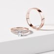 ALLIANCES EN OR ROSE AVEC BAGUE SEMI-ÉTERNITÉ - ENSEMBLE D’ALLIANCES EN OR ROSE - ALLIANCES DE MARIAGE