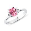 BAGUE DE FIANÇAILLES EN OR BLANC AVEC SAPHIR ROSE ET DIAMANTS - BAGUES DE FIANÇAILLES EN SAPHIR - BAGUES DE FIANÇAILLES